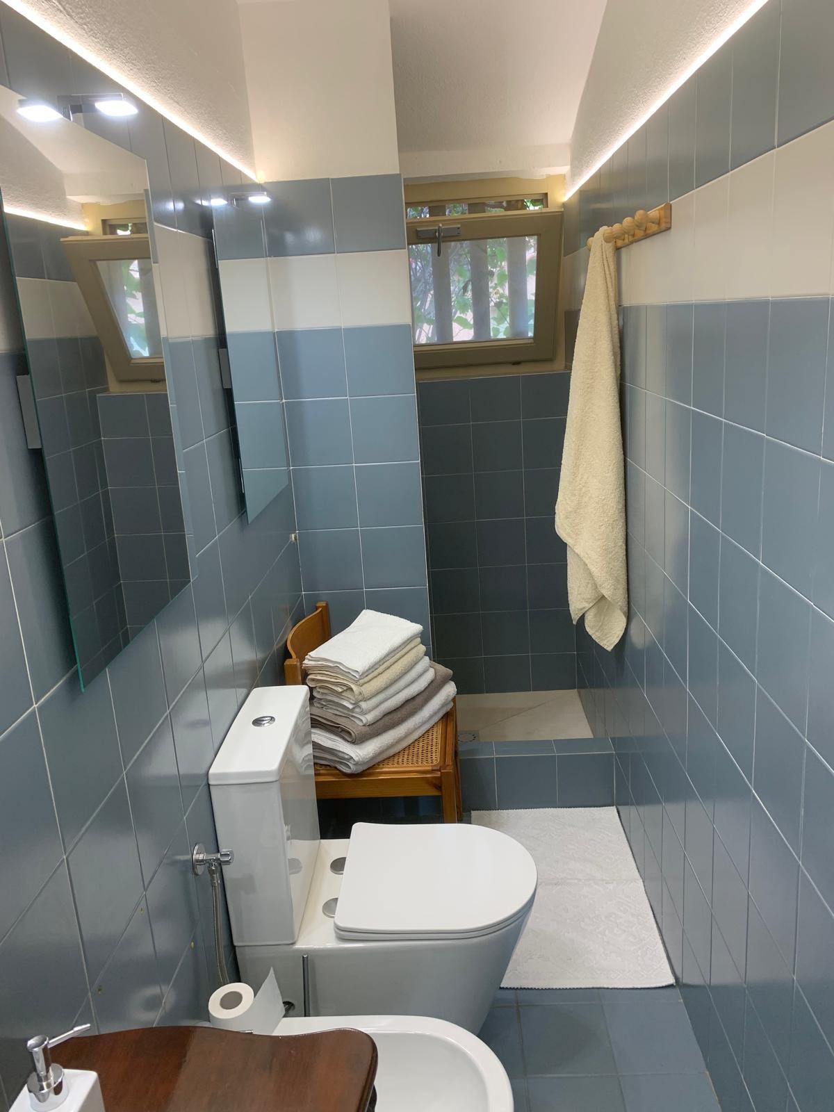 Łazienka z prysznicem w apartamencie